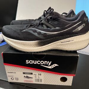 Saucony Triumph 20 Running Shoes Women's 10 M, Black/White -hardly worn